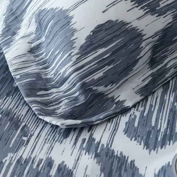 KING • geometric print duvet cover & pillow cases - Picture 3 of 5